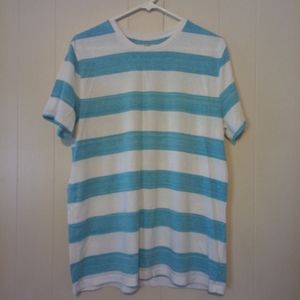 🌈Old Navy striped t-shirt